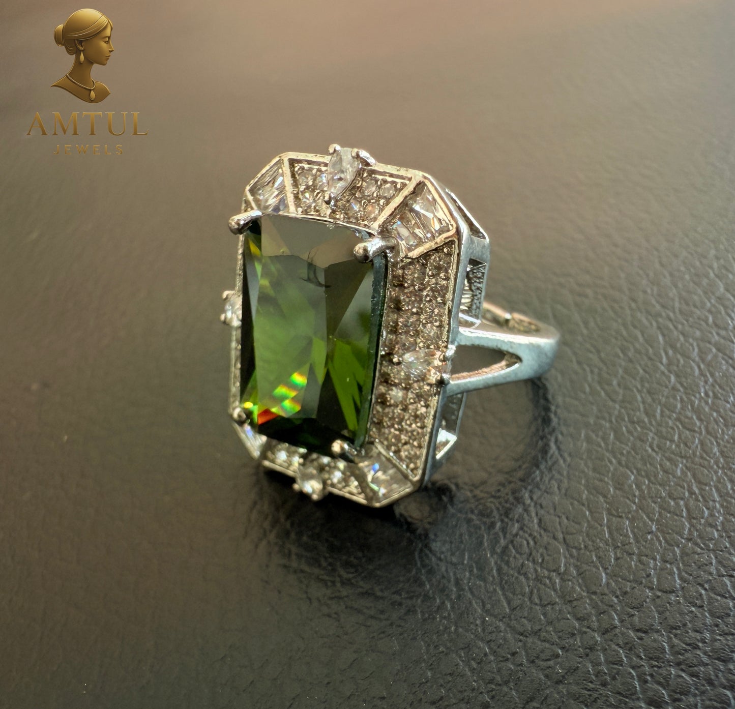 💎Emerald Queen Ring 👑