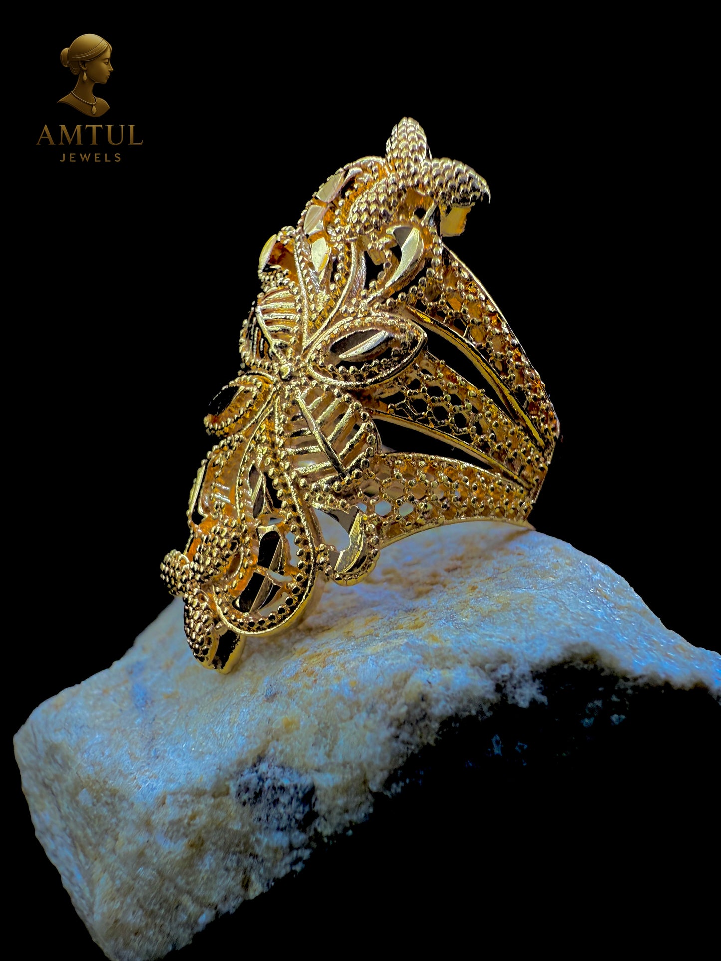 💍Golden Majesty Butterfly Spiral Ring