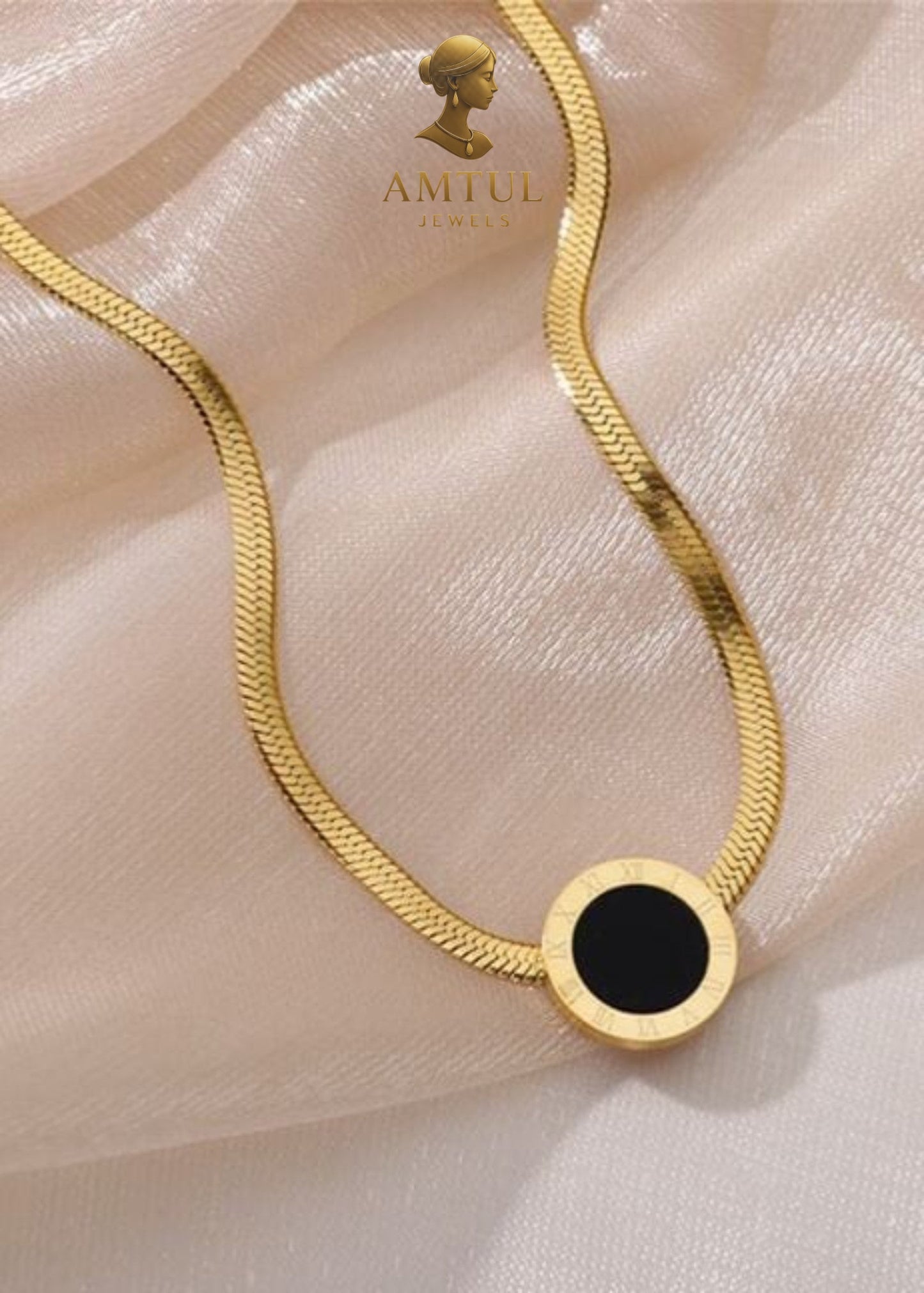 ✨ Amtul Roman Black Onyx Gold Necklace ✨