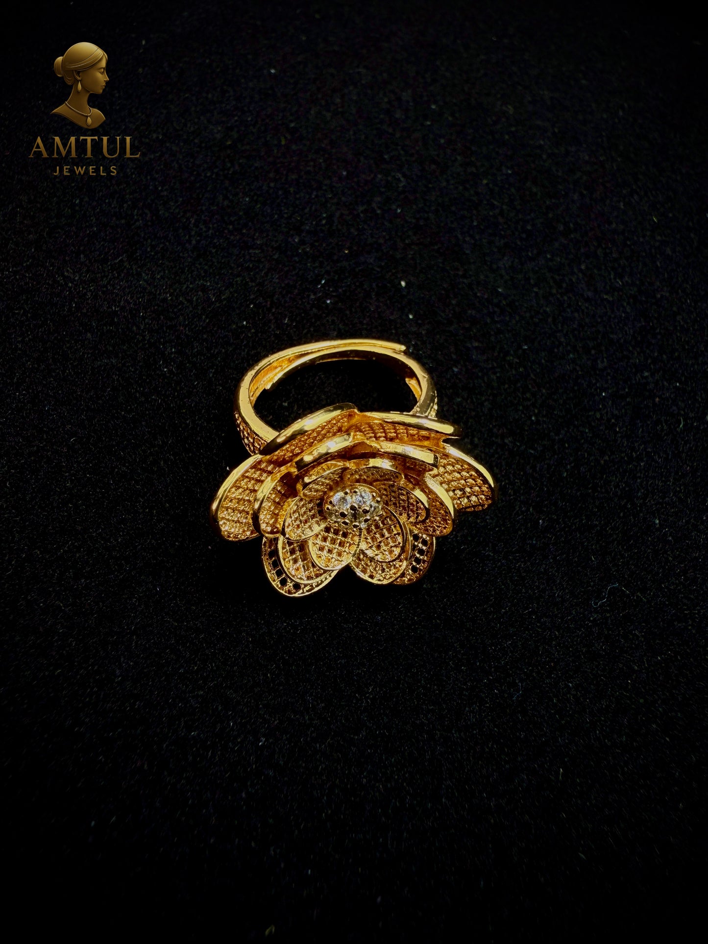 🌼Golden Bloom Ring ✨