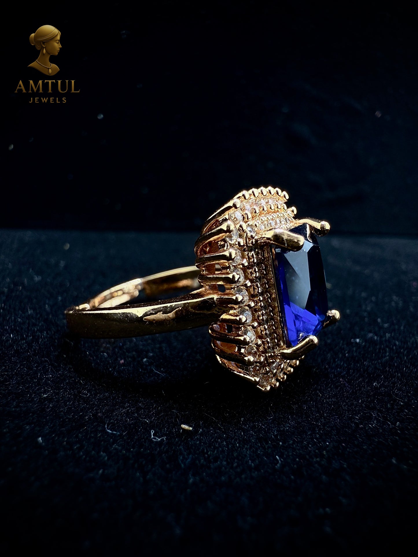 💙 Royal Sapphire Crown Ring 👑