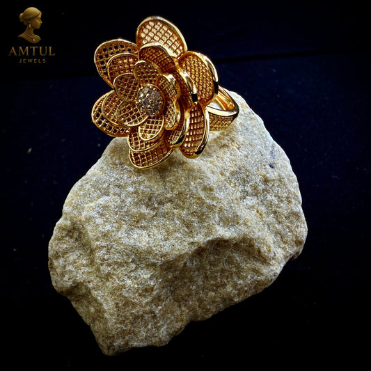 🌼Golden Bloom Ring ✨