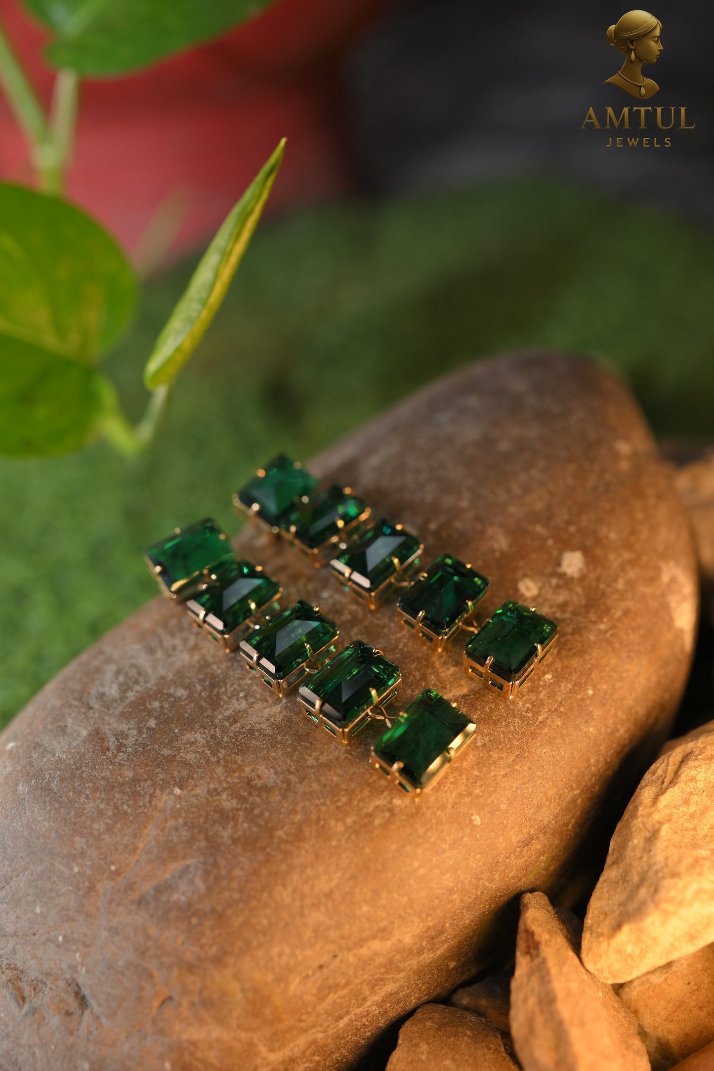 💚 Emerald Elegance Dangler Earrings 💎