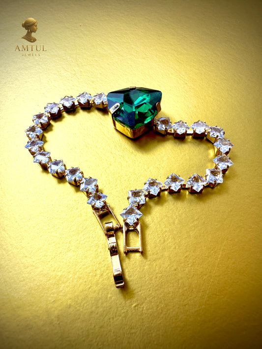 💎Emerald Heart Radiance Bracelet