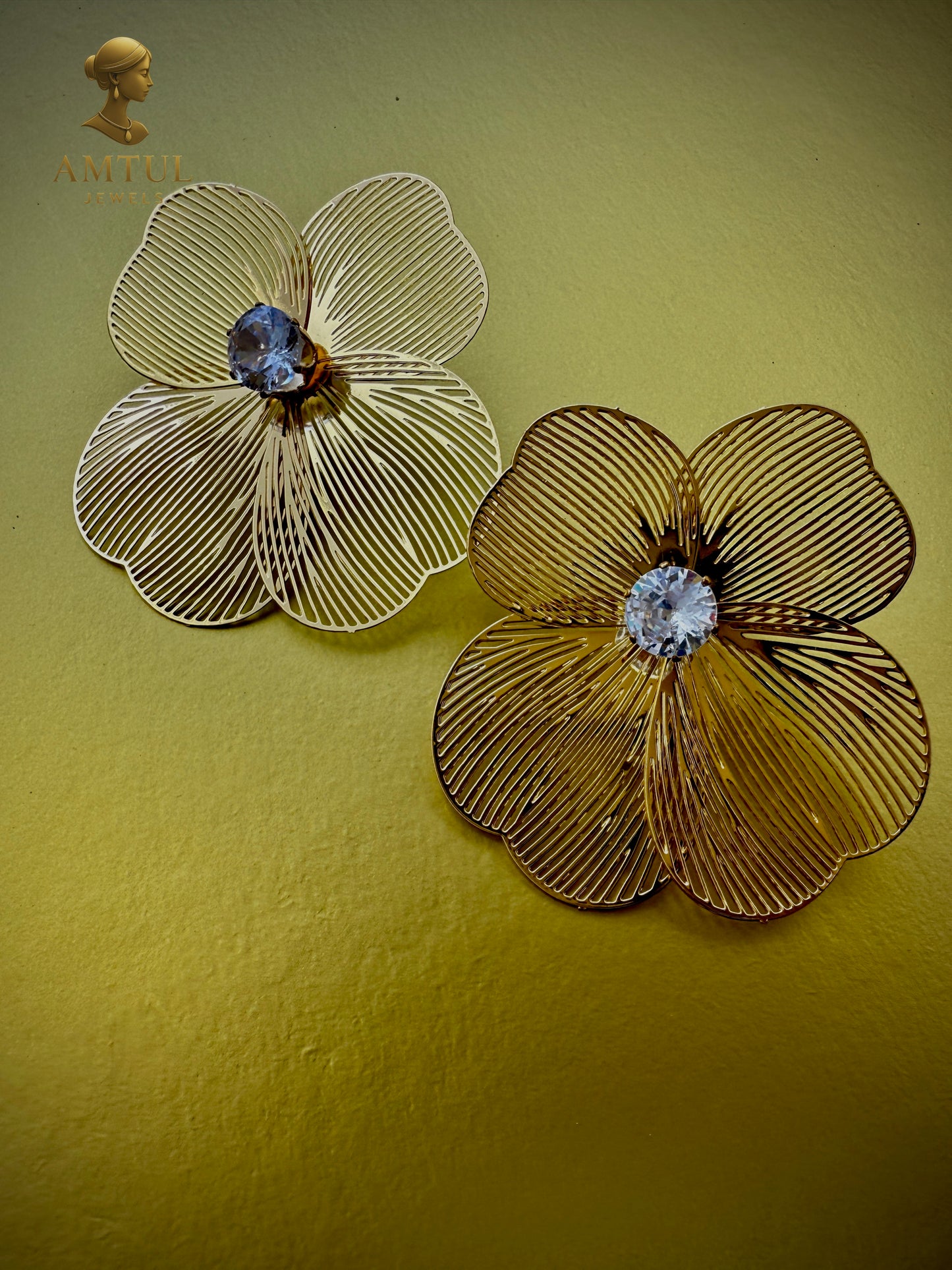 💎 Golden Blossom Crystal Flower Earrings