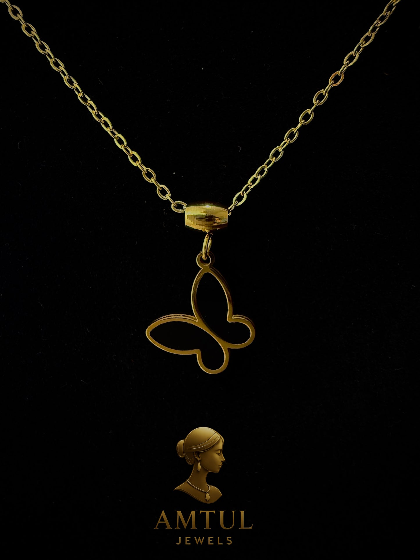 🦋 Luxury Butterfly Pendant  – 18K Gold Plated