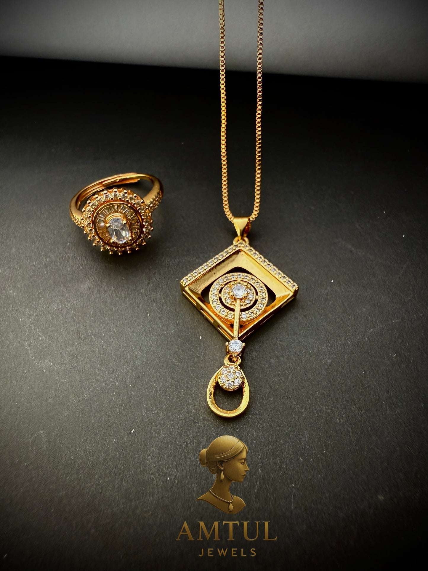 Amora Luxe Pendant Set 💖