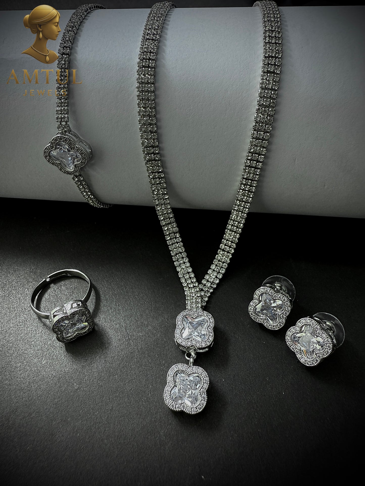 💎 “Celeste Radiance Set” – by Amtul Jewels