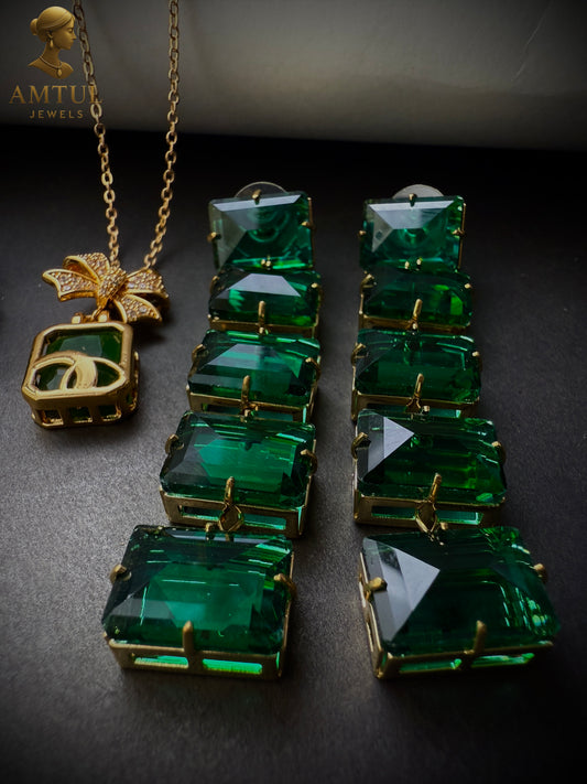 ✨ Emerald Luxe Royal Jewelry Set ✨ (Pendant + Ring + Earrings – Full Set)