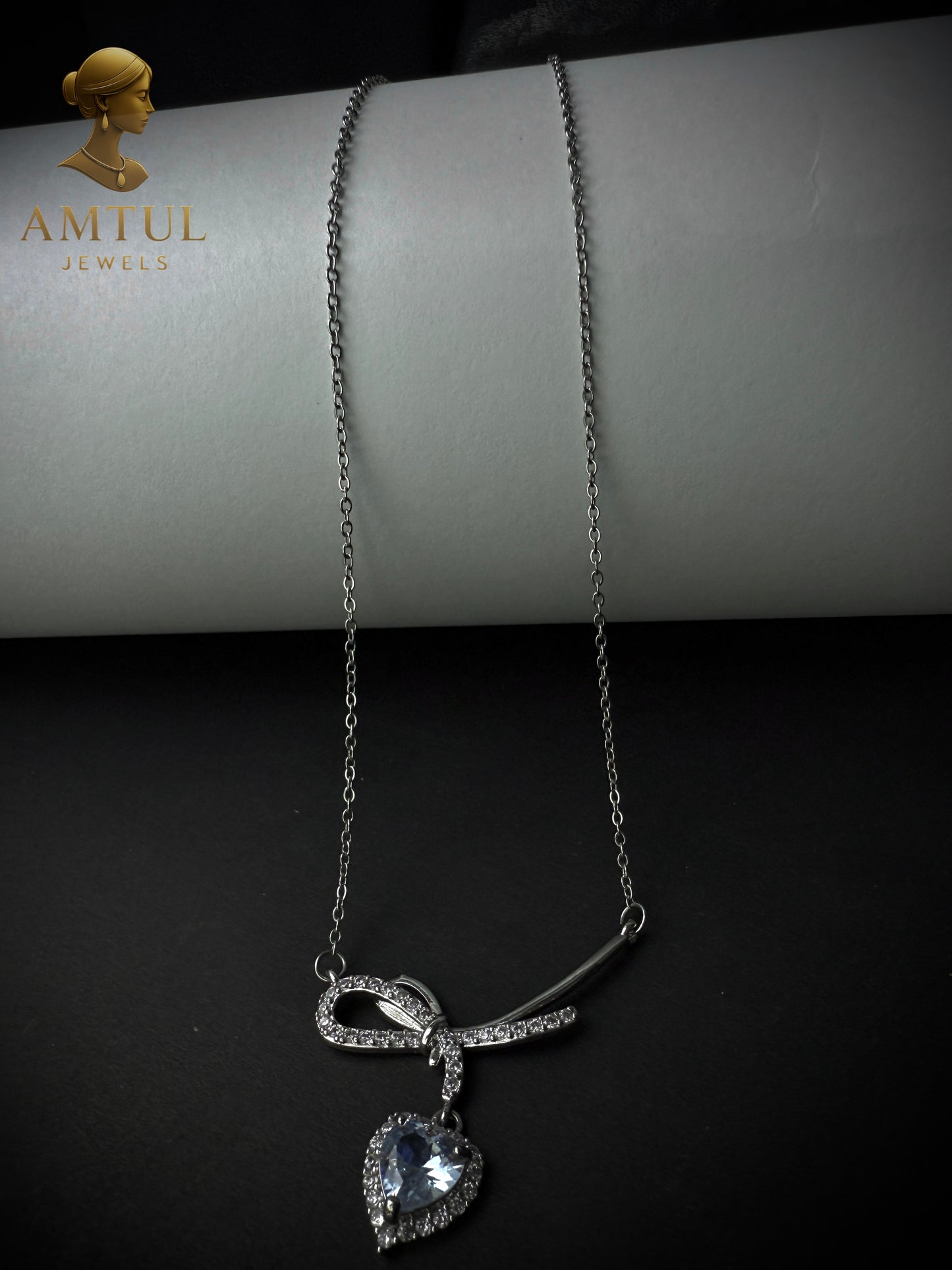 💎 Amtul Silver Blue Heart Bow Necklace 💎